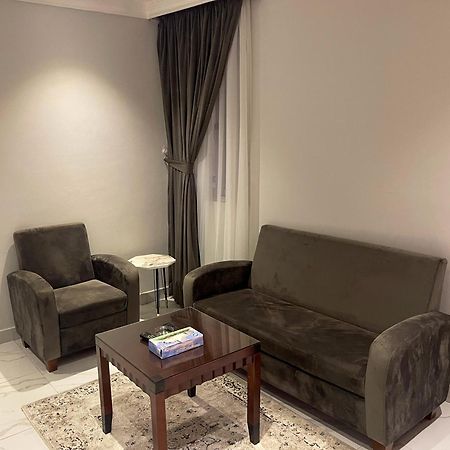 Continental Suite Farwaniya Кувейт Экстерьер фото