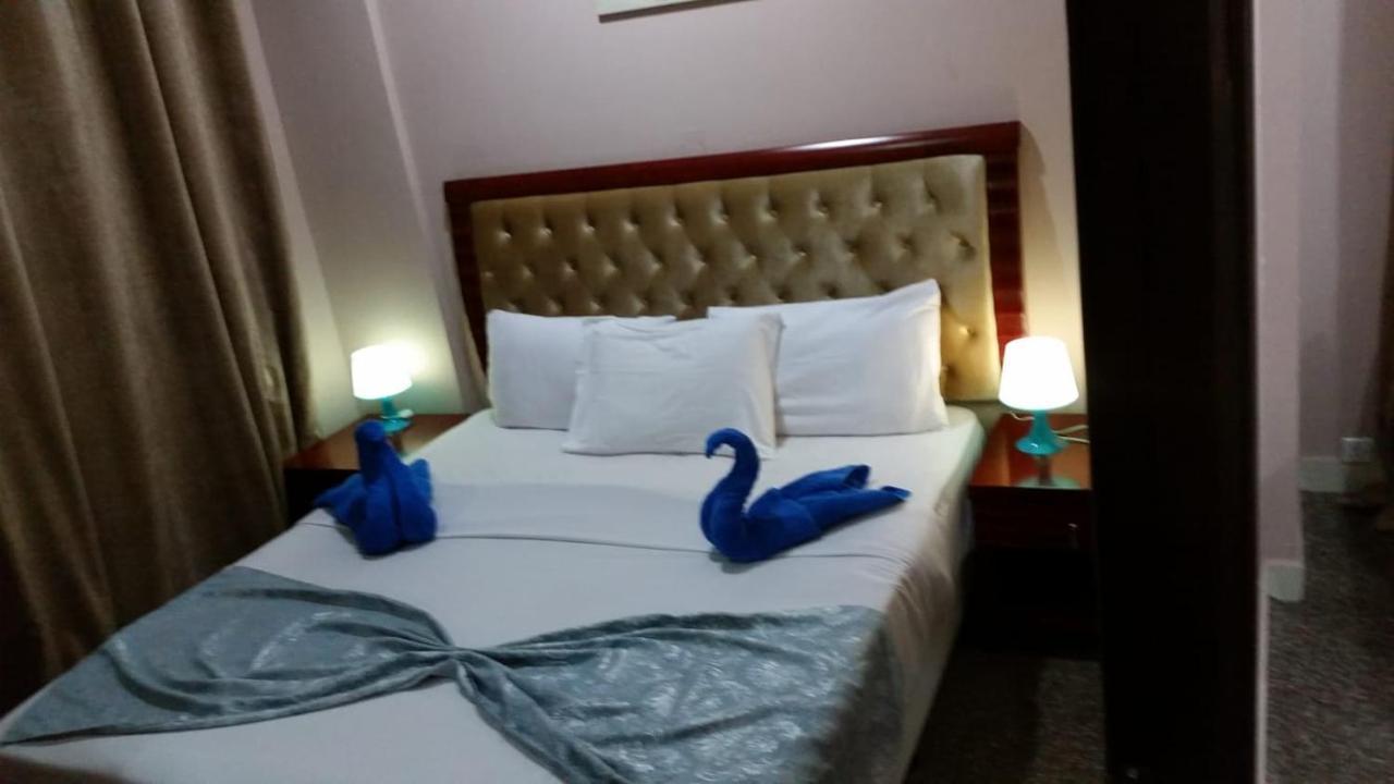 Continental Suite Farwaniya Кувейт Экстерьер фото