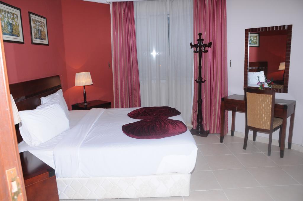 Continental Suite Farwaniya Кувейт Экстерьер фото